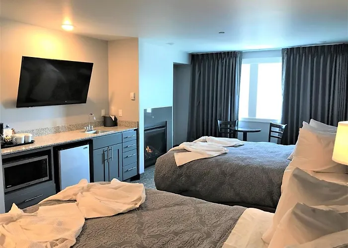 Starfish Manor Oceanfront Hotel