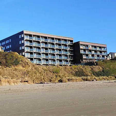 Starfish Manor Oceanfront Hotel Lincoln City Exterior photo