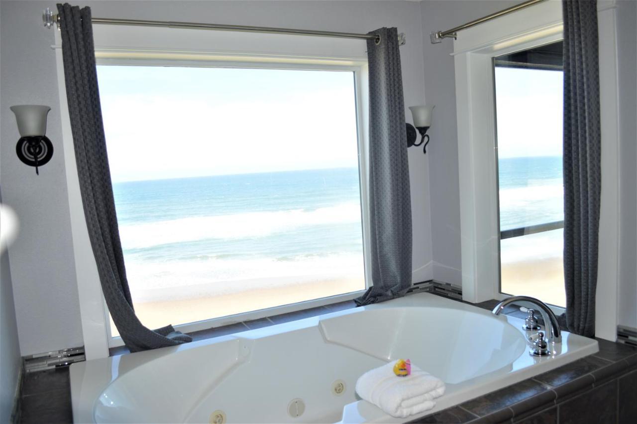 Hotel Starfish Manor Oceanfront 4*